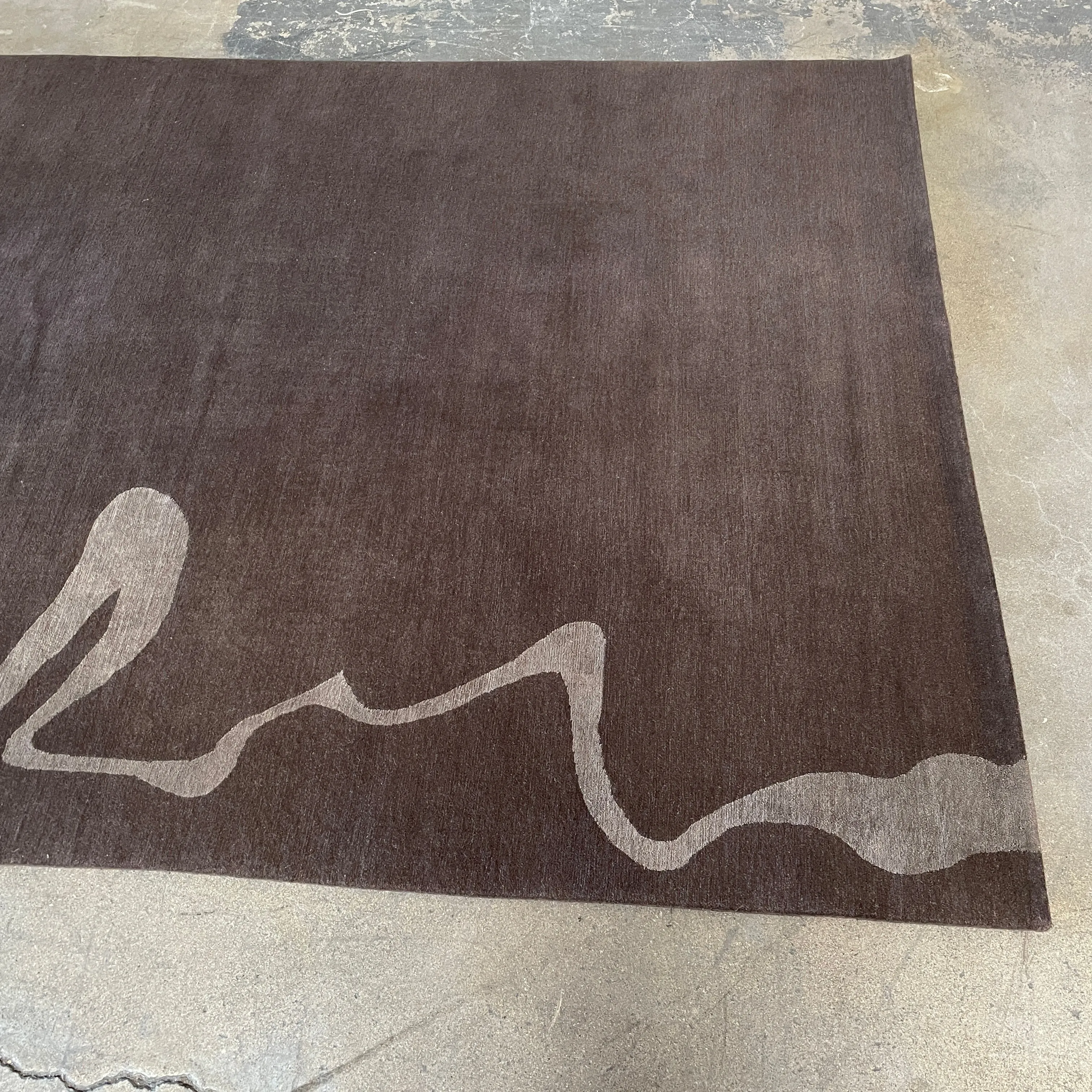 Delinear Smoke Brown 6'X9' Rug