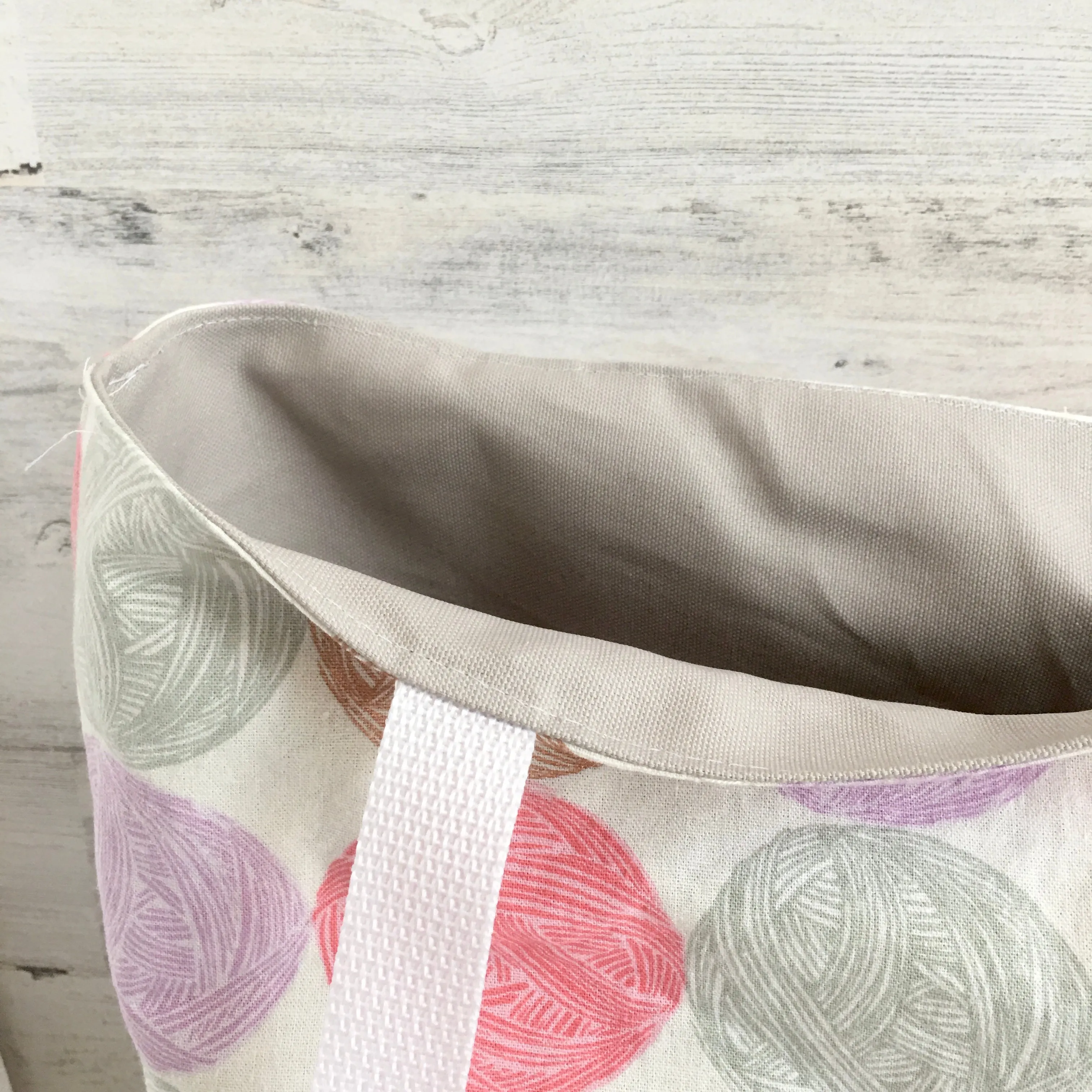 Large Yarn Ball - Travel Tote Bag