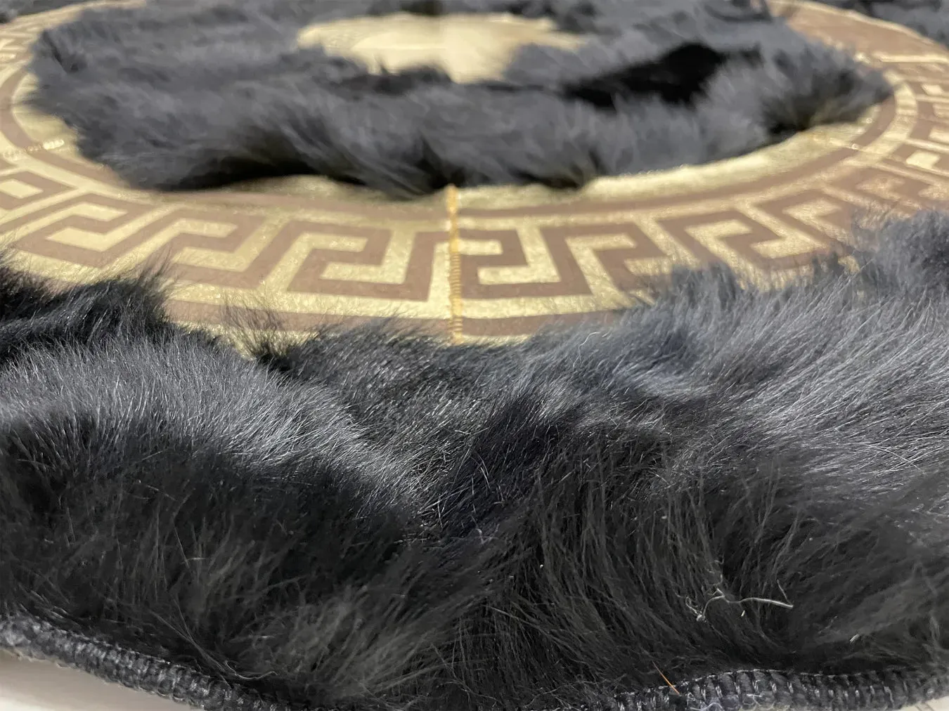 Luxury Modern Black Gold Natural Sheepskin Handmade Round Fluffy Rug