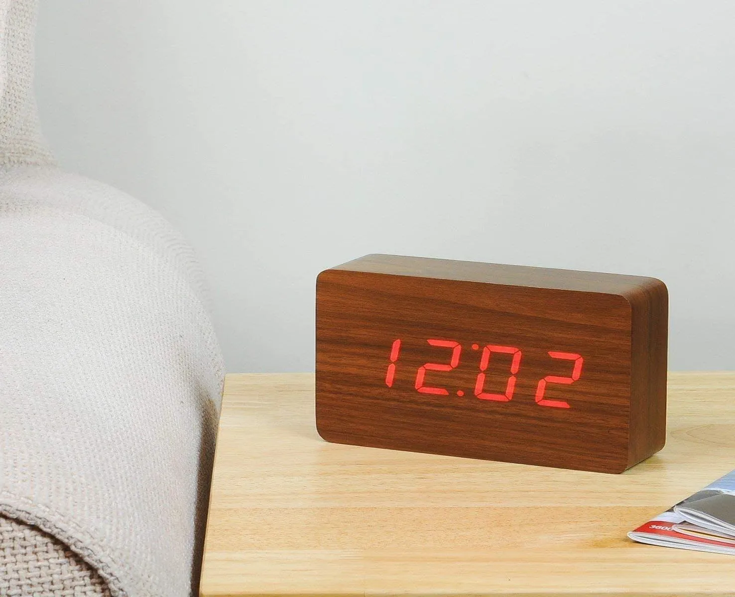 NXZ Wooden Digital Table Desk Clock with Day Date and Tempreature Function for Home and Office Decor