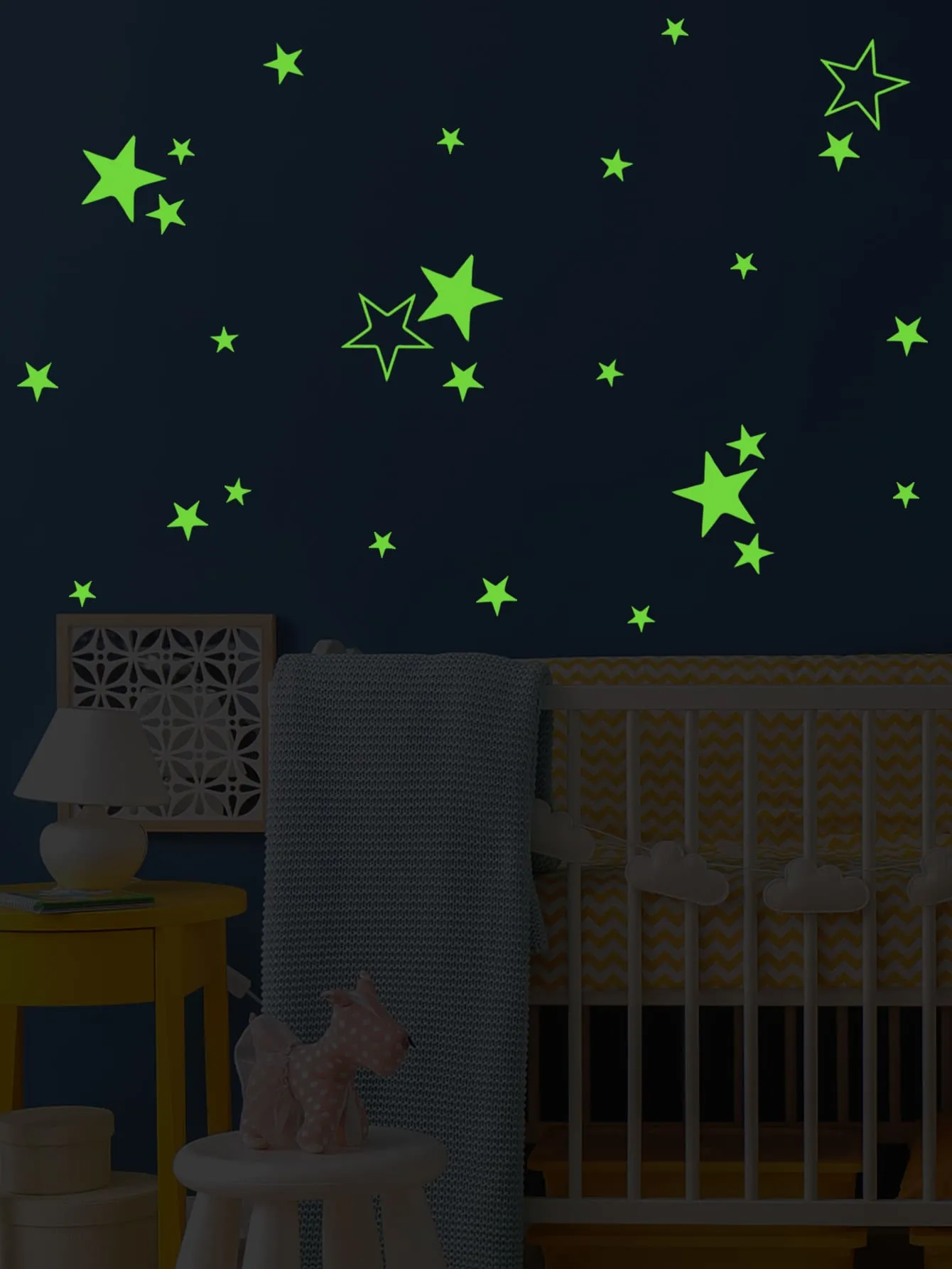 Star Pattern Luminous Wall Sticker Glow In The Dark Wall Art Decal For Home